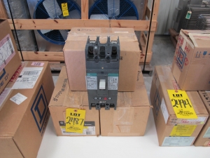 LOT (3) BREAKERS, CIRCUIT TYPE, 100 AMP RATING, 480 VAC, 250 VDC VOLT RATING, 2 POLE, THERMAL MAGNETIC KIND. MOLDED CASE, 600A-1.25KA INTERCHANGEABLE TRIP, 10KA AT 250 VDC INTERRUPTING CURRENT, FACTORY ASSEMBLED, UL LISTED, CURVE #GES-6103E, PART # DD188C8957P186 (W-44) LOADING & HANDLING FEE $5-